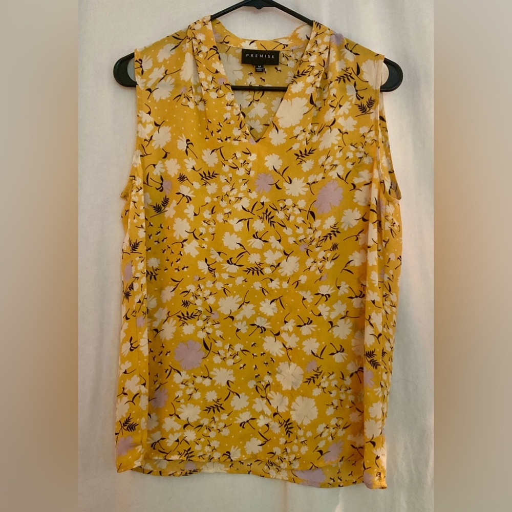 Premise Peach & Tan Floral Ultra Lightweight Sleeveless Top Size M